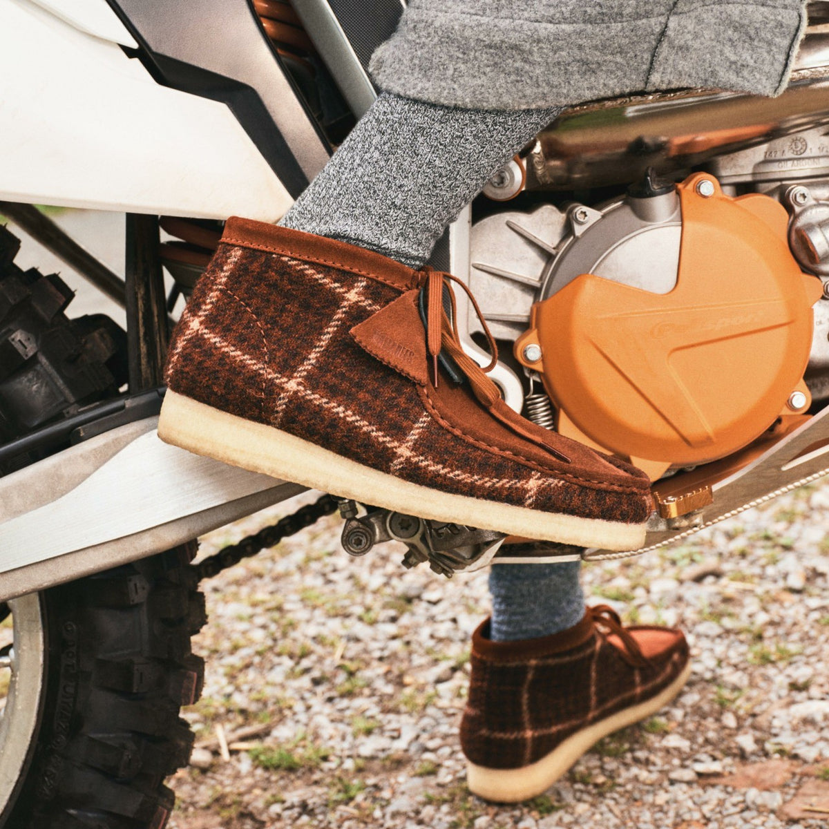 Clarks Men Wallabee Boot Rust Tweed Combination