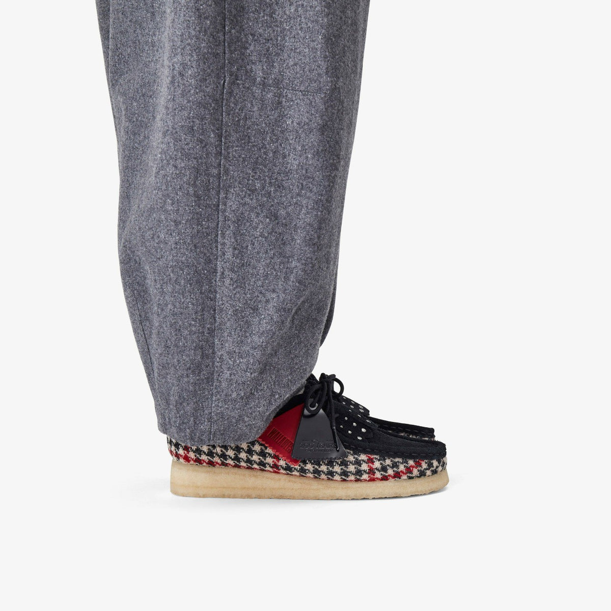Clarks Women Wallabee Black Tweed Combination