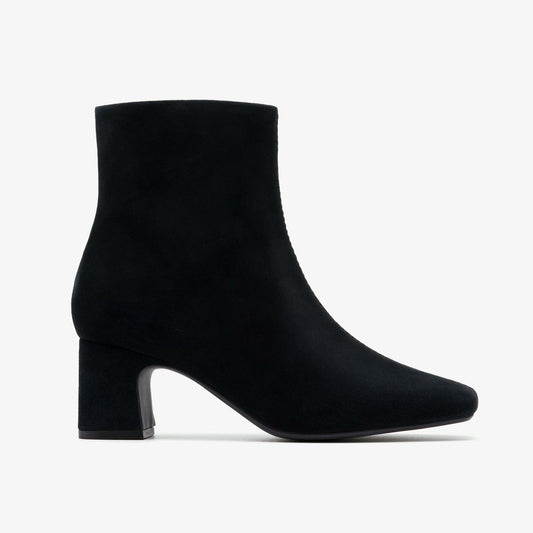 Clarks Women Fernie Zip Black Suede