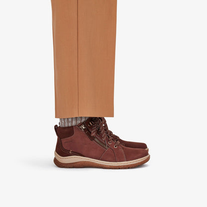 Clarks Women Orlene Top Waterproof British Tan Nubuck
