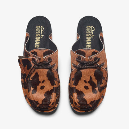 Clarks Women Desert Nomad Mule Brown Cow Print