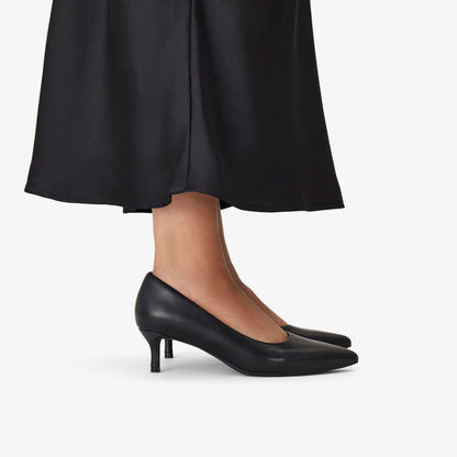 Clarks Women Zarey Court Black Leather