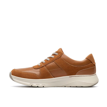 Clarks Men Motion Trek Go Tan Combination