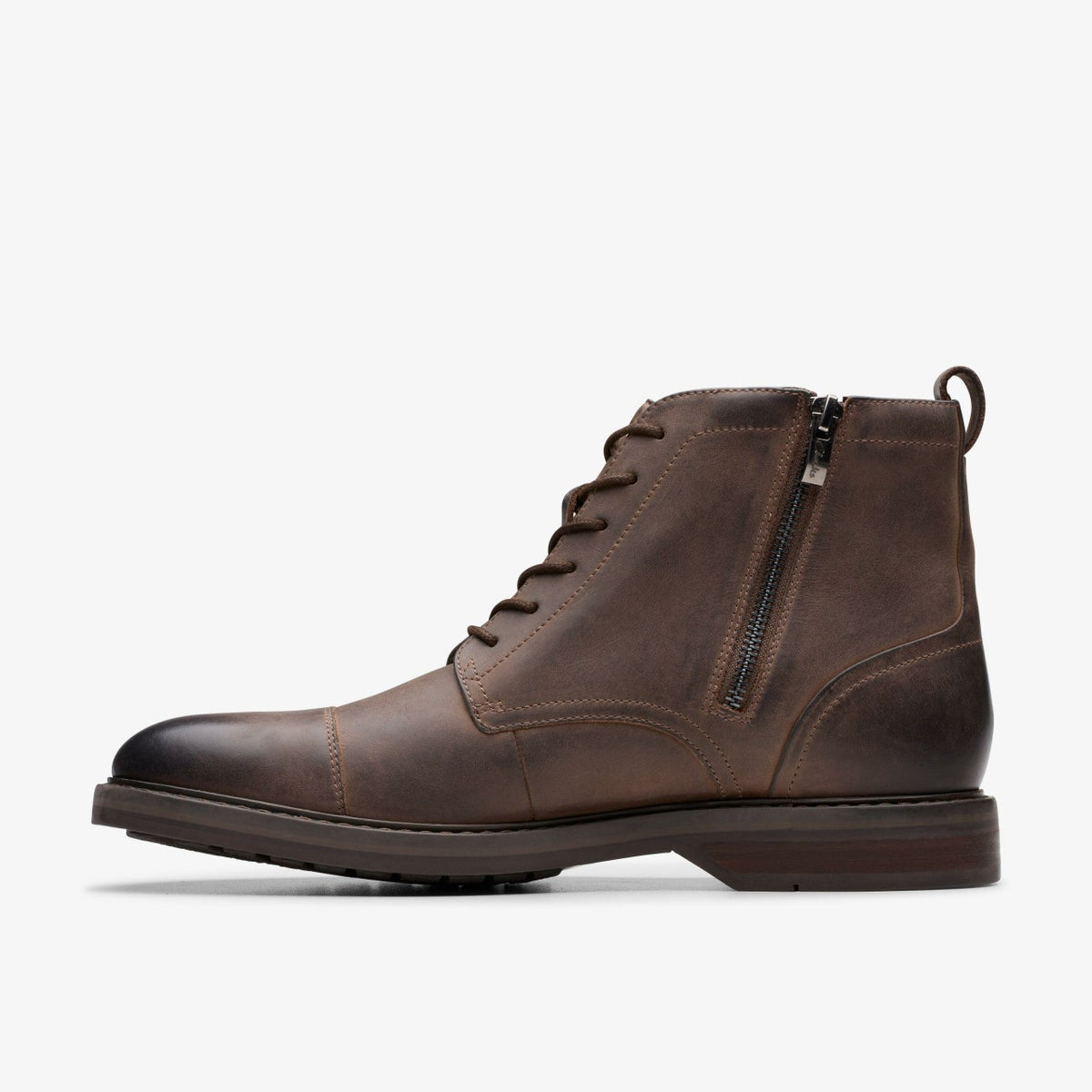 Clarks Men Aldwin Cap Brown Leather