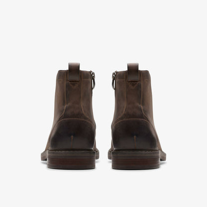 Clarks Men Aldwin Cap Brown Leather