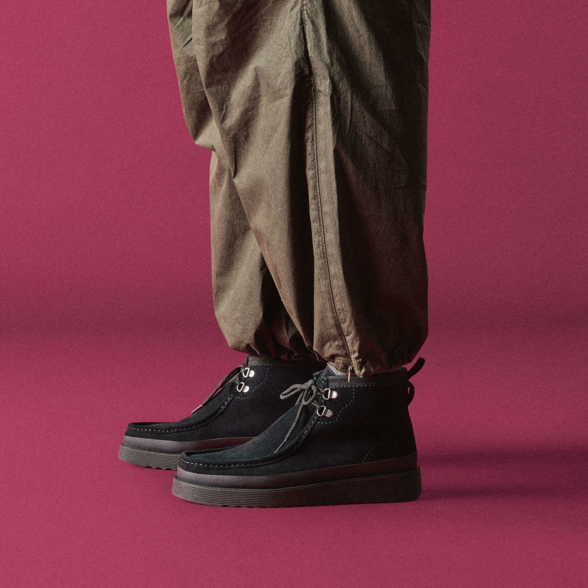 Clarks Men Wallabee FTR2 Hi Black Suede