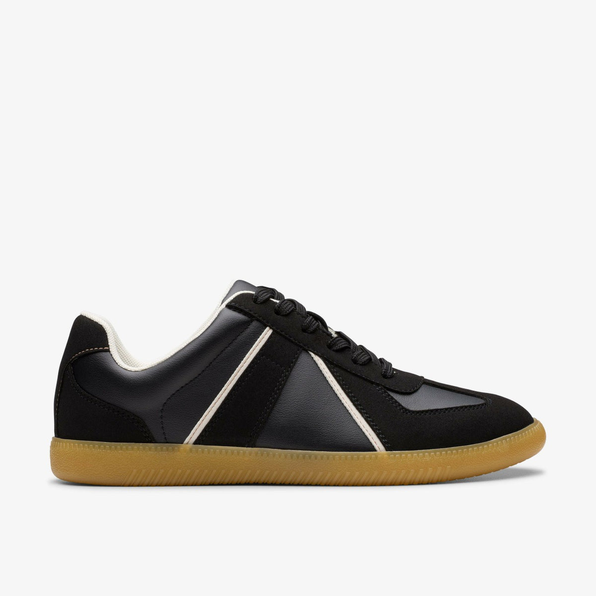 Clarks Women Nykole Step Black