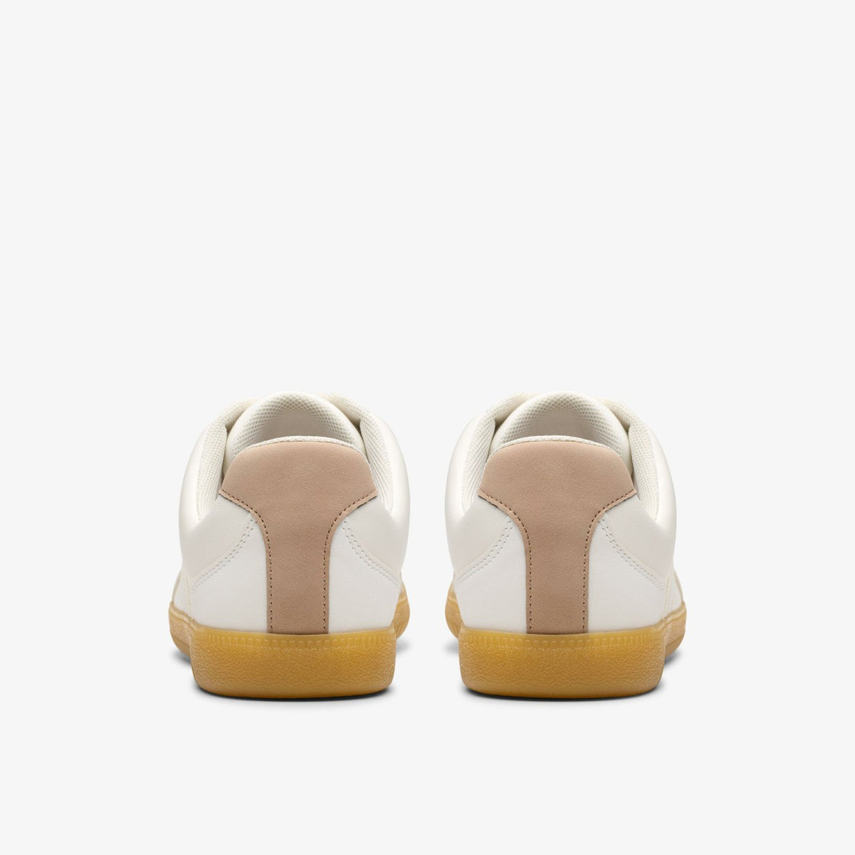 Clarks Women Nykole Step White