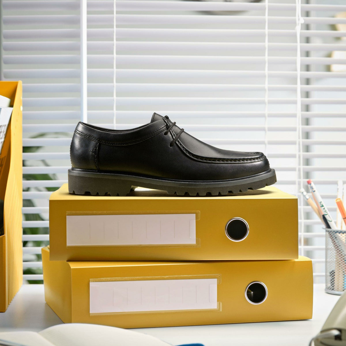 Clarks Men Berwick Seam Black Leather