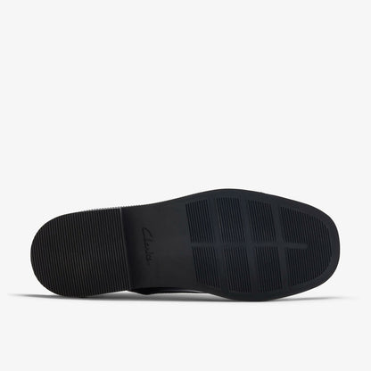Clarks Kids Oaklyn Charm Older Black Patent