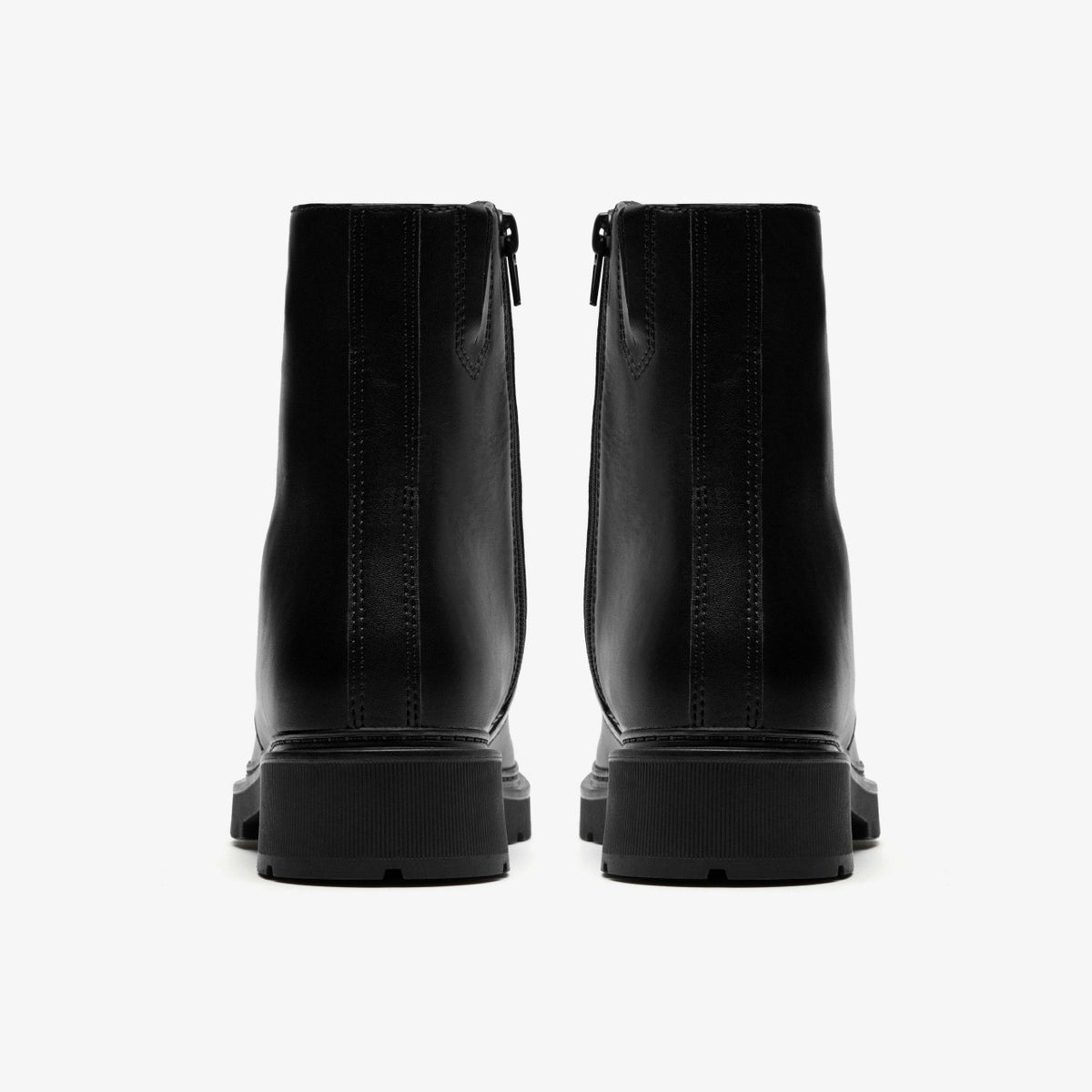 Clarks Women Lauryl Zip Black Leather
