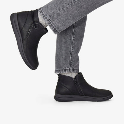 Clarks Women Brinkley Derby Black