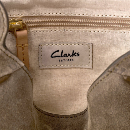 Clarks Women Utility Saddle Olive Suede