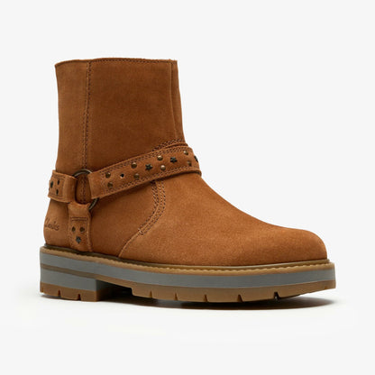 Clarks Kids Prague Shine Kid Tan Suede