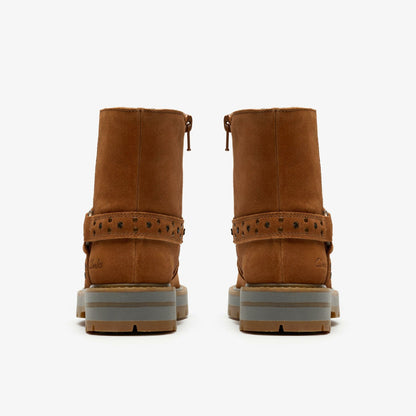 Clarks Kids Prague Shine Kid Tan Suede