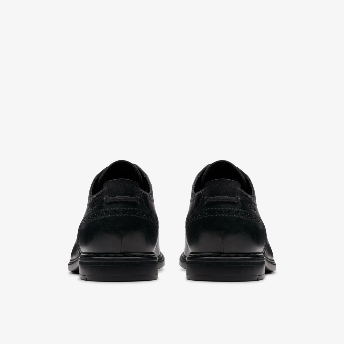 Clarks Men Banbury Tip Black Leather