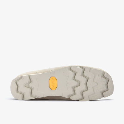 Clarks Men Wallabee Boot PAF Beige Suede